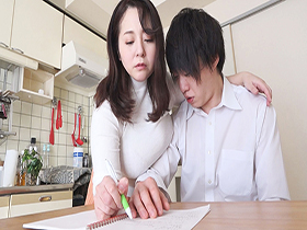 息子を溺愛する爆乳ママ ～受験前の息子を元気づけるため一晩で大盤振る舞い8射精～　サンプル画像02